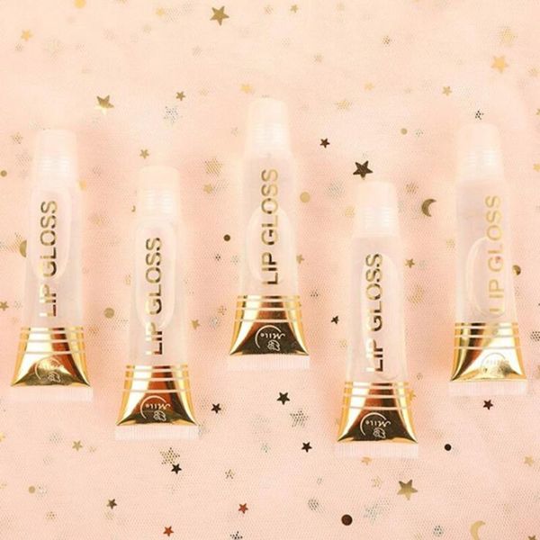 

lip balm nourishing moisturizing men's and women's natural anti-drying care