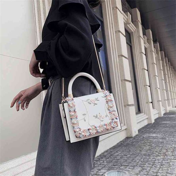 

women's 2021 new lace pearl portable small square bag