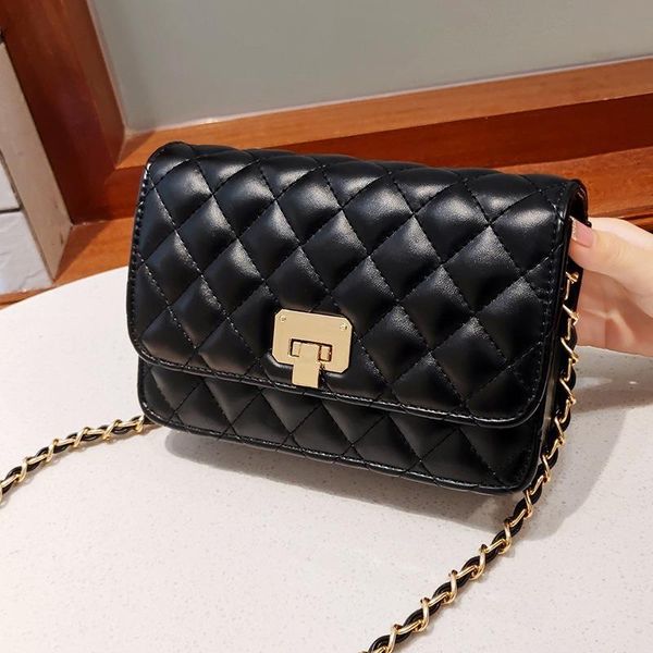 

european and american high-quality fashion messenger handbags 2021 trendy shoulder bag korean ladies diamond chain cross body