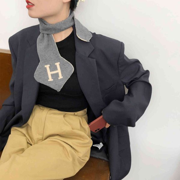 

the new design autumn and winter new knitted scarf ins style temperament letter knitted winter fashion warm little bib woman, Blue;gray