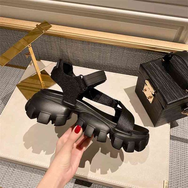 

muffin thick soled sandals women 2021 summer new flat bottom daddy sandals in super fire beach sandals, Black