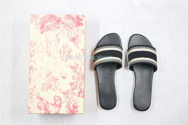 

2021 paris women luxurys designers sandals slippers fashion summer girls beach womens sandal slides flip flops loafers embroidered shoes lar, Black