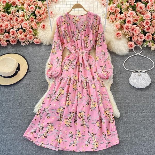 

casual dresses v-neck chiffon floral dress 2021 autumn lightly mature elegance retro waist trimming below the knees large swing, Black;gray