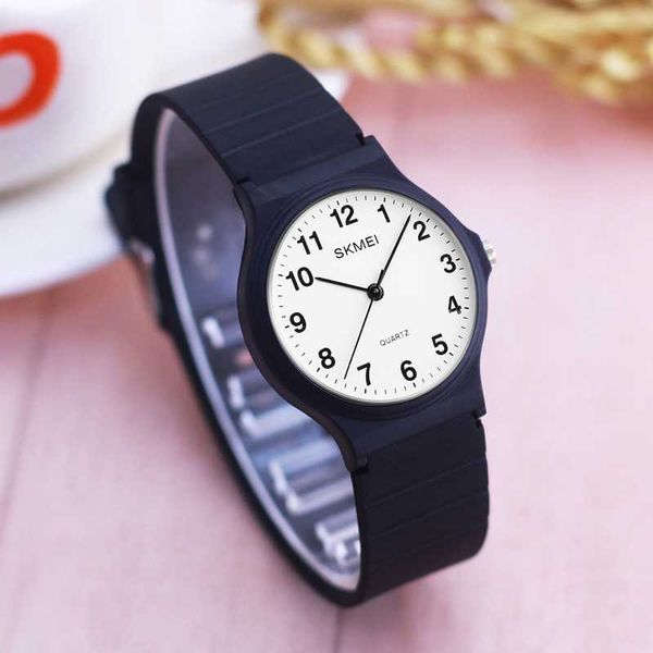 Armbanduhren SKMEI Einfache Uhren Frauen Quarz Armbanduhr Wasserdicht Marke Student Mädchen Uhr Soft Strap Drop Montre Femme 1419