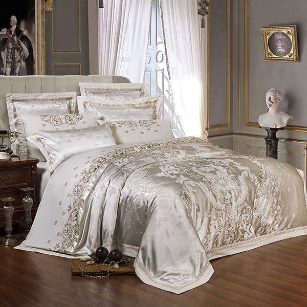 Set copripiumino in raso di seta jacquard di lusso in oro con nastro, lenzuolo con angoli ricamati Queen King Size