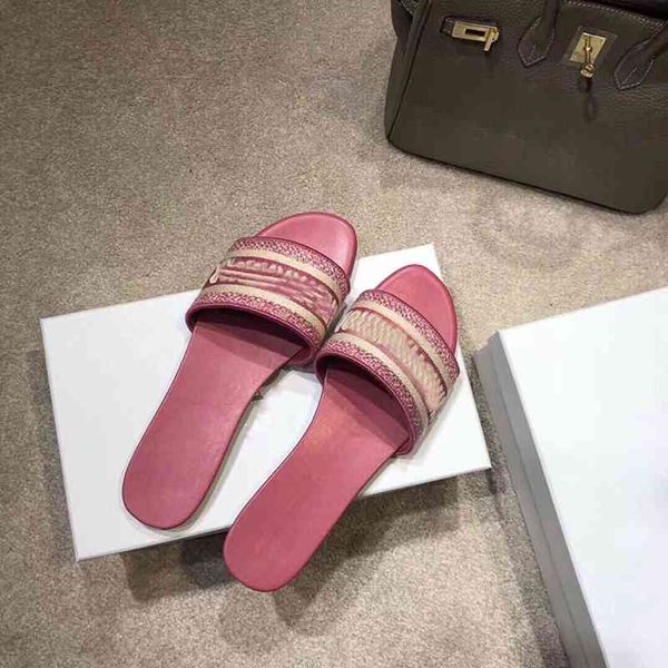 

luxury brand embroidered letters outer wear printed flat slippers sheepskin casual european and summer sandals women, Black