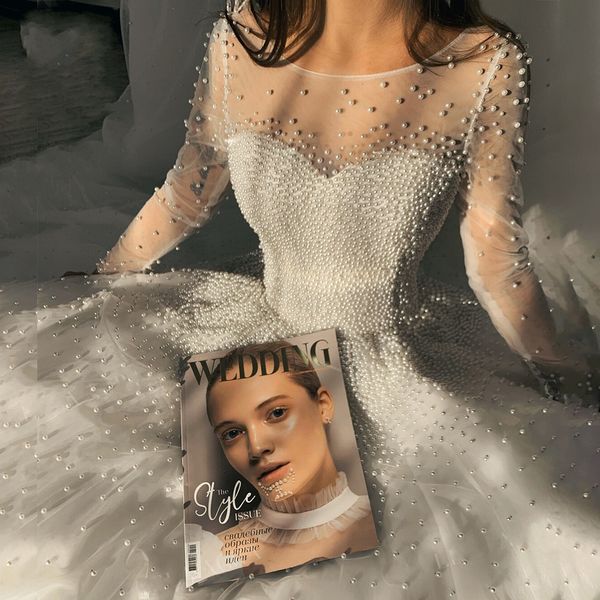 

fahion sheer long sleeve pearls wedding dresses 2021 luxury ball gown bridal princess vestido de mariee plus size party dress, White
