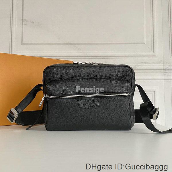 

outdoor messenger bags man crossbody shoulder square trip leather bag famous tote postman mens designers m30233 m30243 m30749 m30239