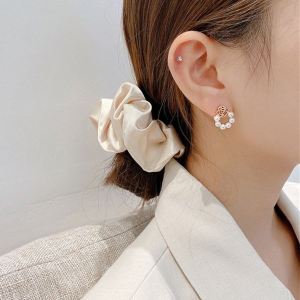 

s925 silver needle simple pearl rosette stud versatile temperament earrings, Golden;silver