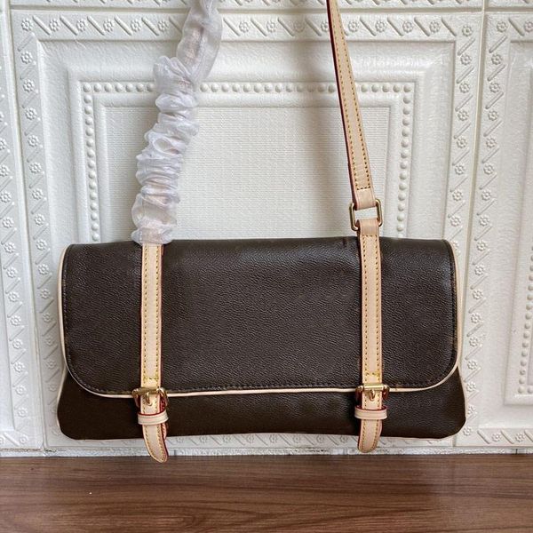 

women shoulder bags flap bag purse classic style retro old flowers letter genuine leather chain messenger purse, Black;red