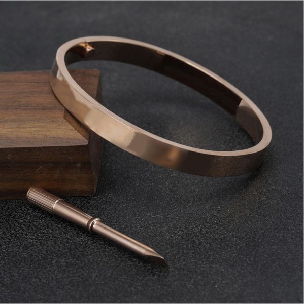 

2021 love bracelet luxury designer jewelry stone bangle women men friendship charm crew screwdriver gold bangles design couple bracelets wit, Golden;silver