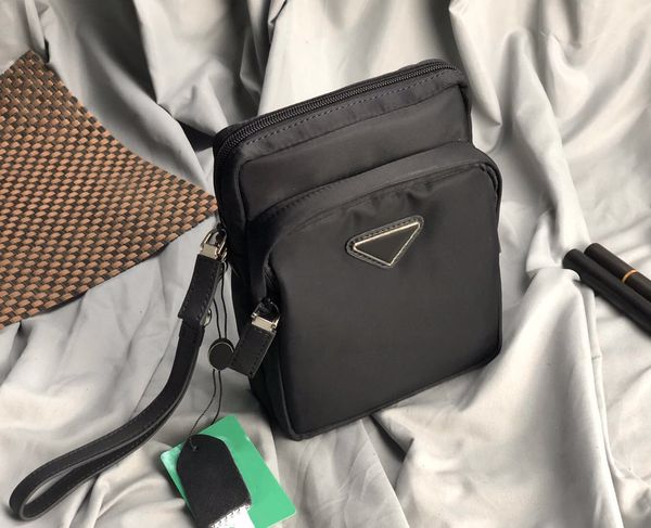 

2021 neutral black nylon canvas messenger bag fashion casual portable multifunctional waterproof one-shoulder crossbody