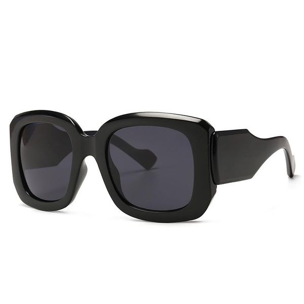 

sunglasses d-shaped frame high-end ladies classic wild retro trend womens fashion, White;black