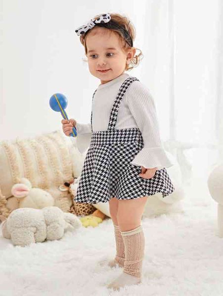 

baby flounce sleeve & houndstooth pinafore skirt she, White
