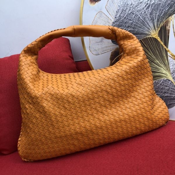 

luxury handbags and storage bags new leisure fashion woven single shoulder bag sheepskin