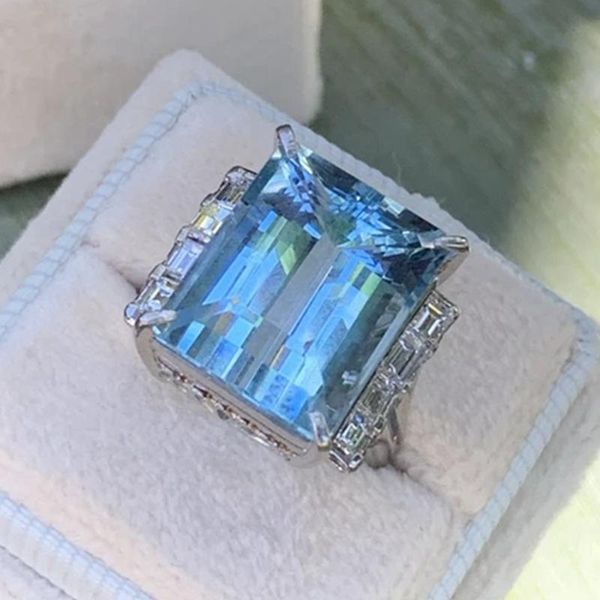 

cluster rings 2021 luxurious exaggerated square shape aquamarine gemstone for women wedding fashion party jewelry gifts wholesale, Golden;silver