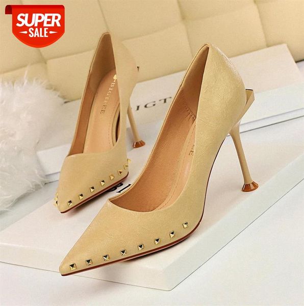 

1326-1 european and american style retro women's shoes stiletto high-heeled shallow mouth nightclub slim pointed metal rivet sing #xd86