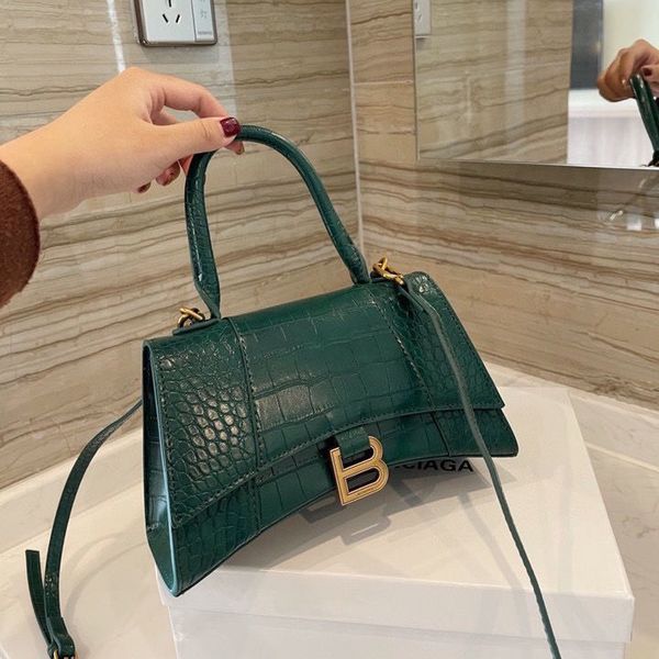 

2021 hourglass bag portable oblique fashion leisure women's