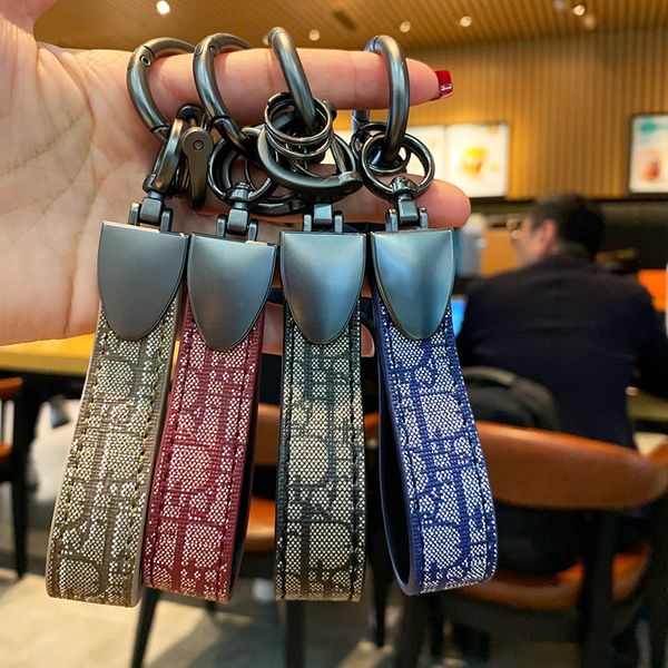 

2021 fashion keychain straight personality creative car pu leather metal horseshoe ring men's and women's key chain, Silver