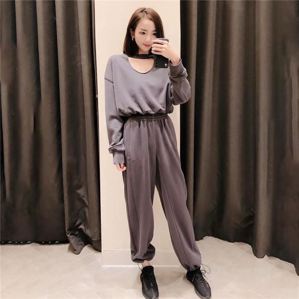 

women's two piece pants vintage sports suit with high sense of design fashion sweater two-piece set, White