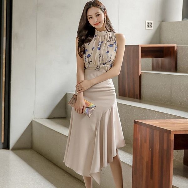 

fashion summer women 2 piece set sleeveless stand collar printing + slim solid bodycon ruffles mermaid skirt suits 210514, White