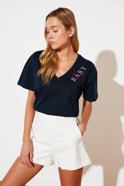 

trendyol embroidered boyfriend knitted t-shirt twoss21ts0645 women's, White