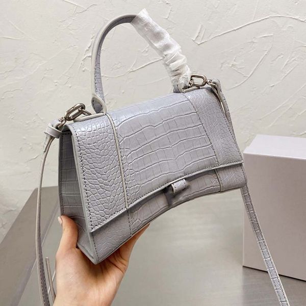 

high-quality luxury designer bags and handbags famous classic women's bag, large-capacity shoulder bags, multi-functional daytime clutc