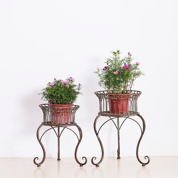 

hooks & rails retro iron round flower stool green pineapple plant holder garden gardening decorative frame