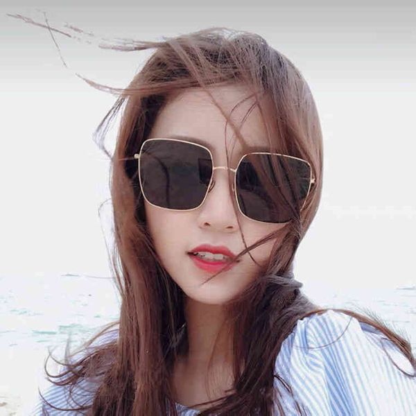 

21 year d family sunglasses women's fashion ins korean version net red anti ultraviolet metal large box cd men's, White;black