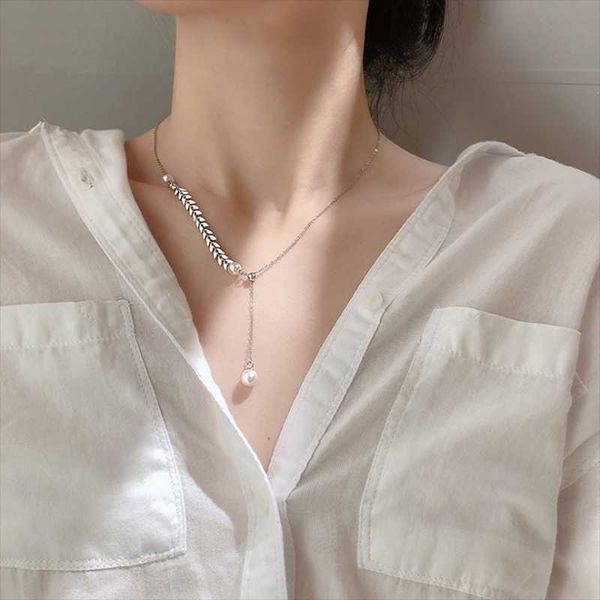 

fashion simple temperament women chain necklace silver color pearl short clavicle jewelry pendant necklaces