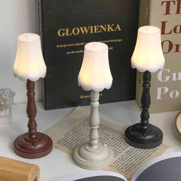 

2021mini girls' night light without plug in sleep nostalgic bedside dormitory bedroom eye protection table lamp accessories1