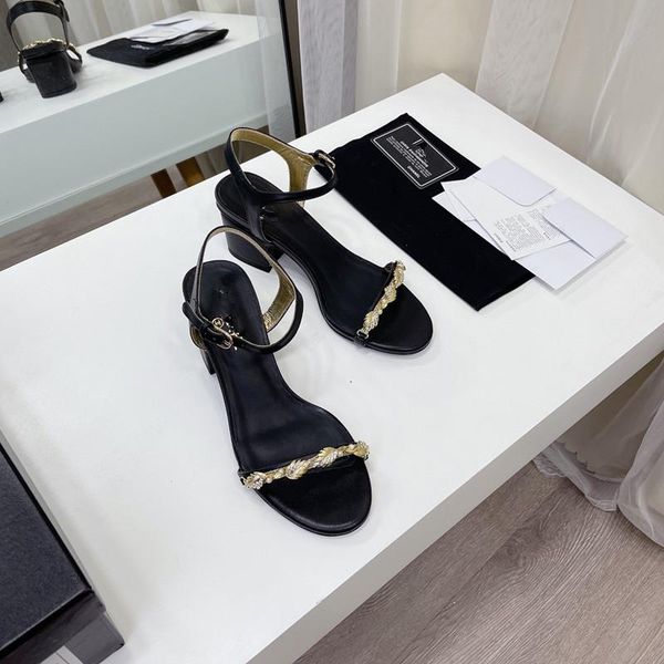

2021 classic chain high-heeled women's sandals, leather uppers. soles, ultimate luxury 3, Black
