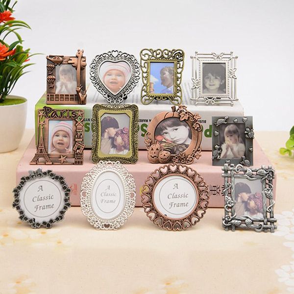 

frames 1pcs european style decorate tools metal retro painting mini desk decor gift home parts children po studio 4.5 x3.3cm