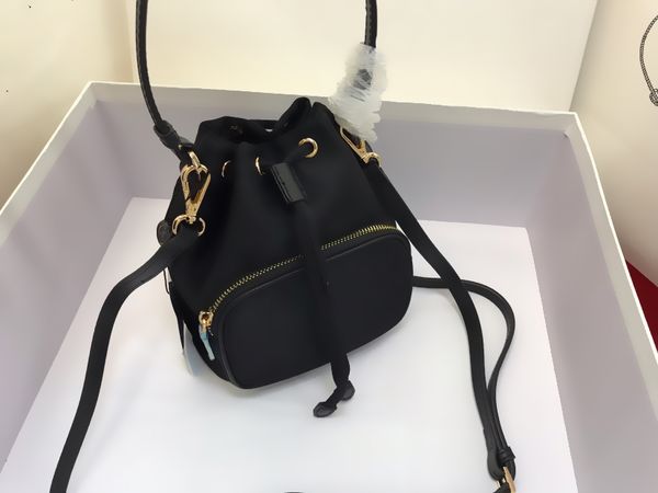 

women bags new bucket bags fashion shoulder bag handbags purse lady shopping bags plaid string chest totes nylon crossbody bag