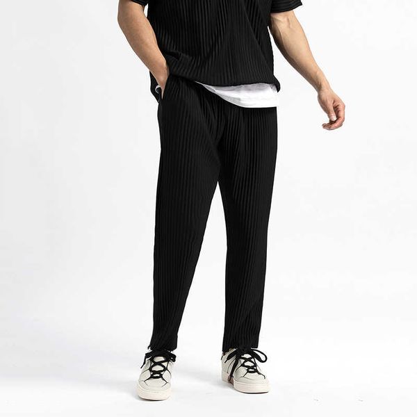 

ewq / men's wear japanese stretch fold fabric thin style loose wide leg pants straight pleated casual pants for male y3059 jf150 200930, Black