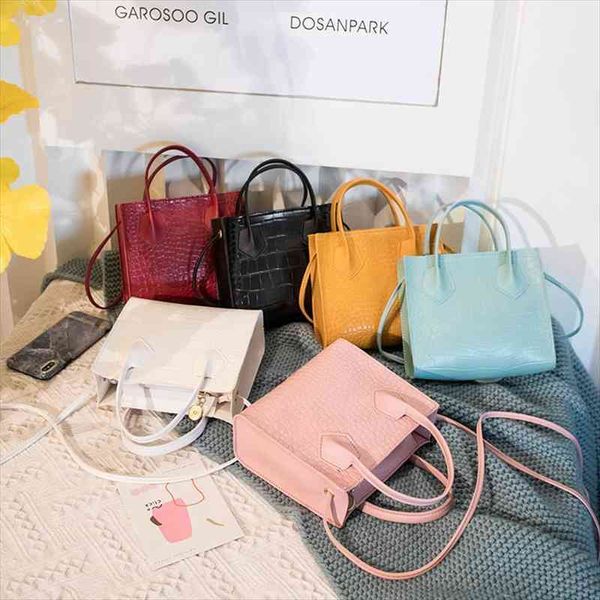 

women crocodile pattern crossbody handbags vintage classic solid style shoulder bag stylish tote for ladies, Red;black