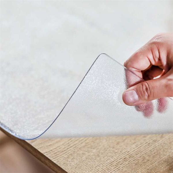 Protetor de mesa plástico macio plástico macio PVC transparente Tabela de mesa impermeável 1.5mm pano de esteira ant-slip personalize 211103