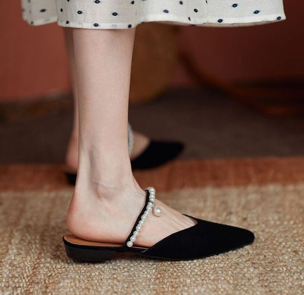 

ladies flat-bottomed baotou slippers 2021 summer trendy casual outer wear pointed pearl low heel half drag, Black