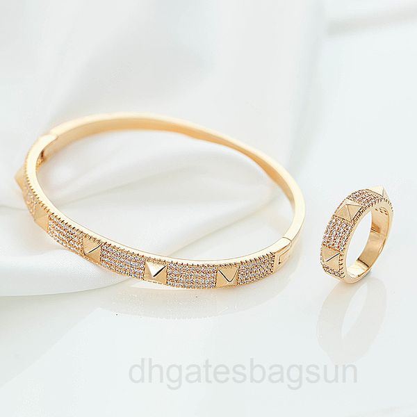 

fashion versatile card home full diamond bracelet female opening japan and south korea net red fashion personalized bracelet btlh, Black