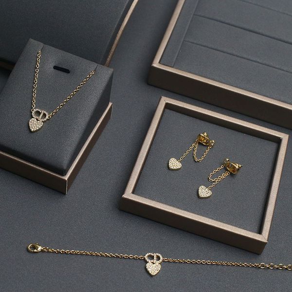 

2020 new neckchain necklace female suit letter love bracelet net red, Black