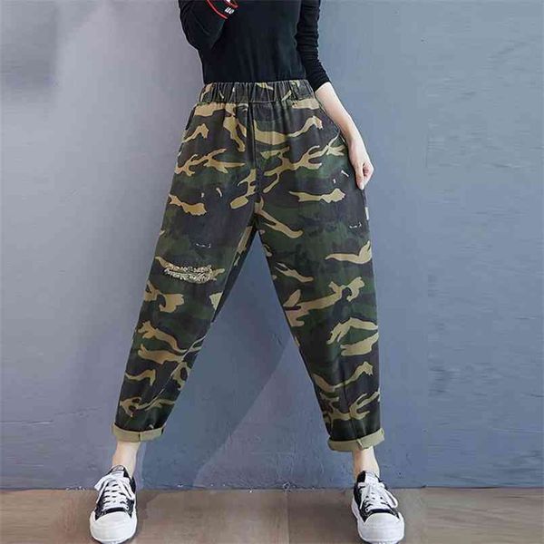 Herbst Winter Mode Frauen Elastische Taille Camouflage Muster Vintage Loch Jeans Lose Denim Harem Hosen Plus Größe M698 210512