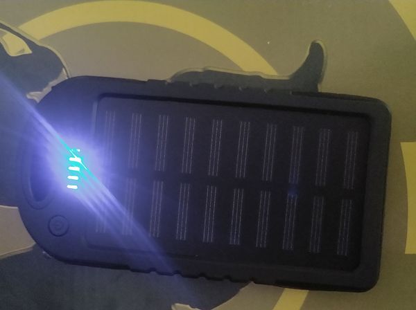 

10000 mah dual-usb waterproof solar power bank battery charger for cell phone