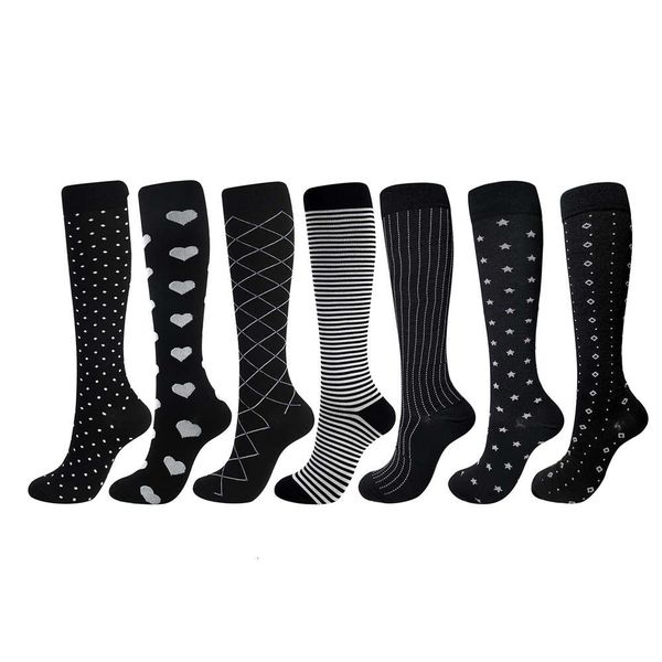 

outdoor sports socks, pressure new dot fashion socks, Black