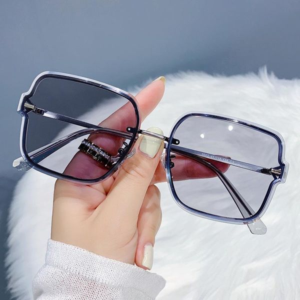 

sunglasses for women 2021 rivet fashion trend street snap ins alloy pc frame driving polarized uv400, White;black