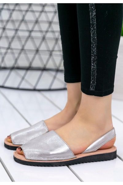 

women's silver skin samiye sandals, Black