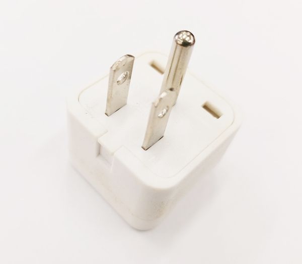 Adattatore di alimentazione universale di colore bianco 10A 250V di alta qualità Italia Svizzera India EU US AU Convertitore caricabatterie da viaggio maschio da femmina a USA 3Pin / 5PCS