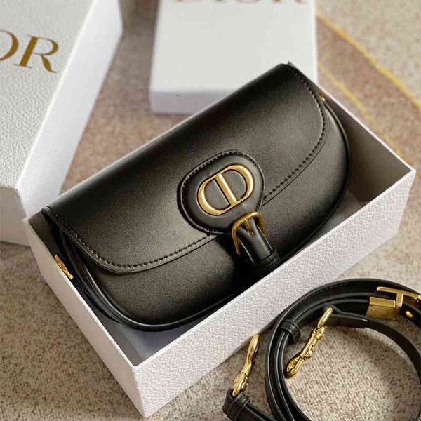 

evening bags family saddle single shoulder messenger bobby series underarm niche fashion leather crescent