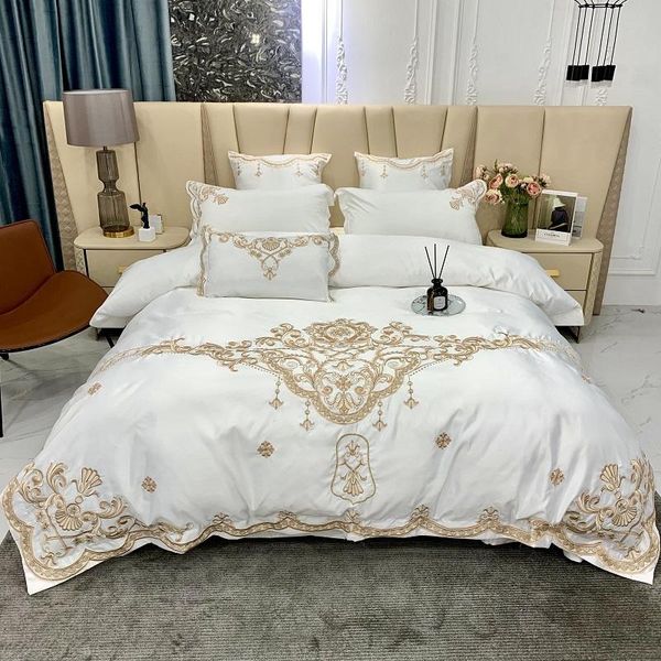 Conjuntos de cama de luxo branco cetim seda de algodão conjunto vintage bordado de ouro liso de seda duvido duvido capa cama de cama fronha 4 pcs