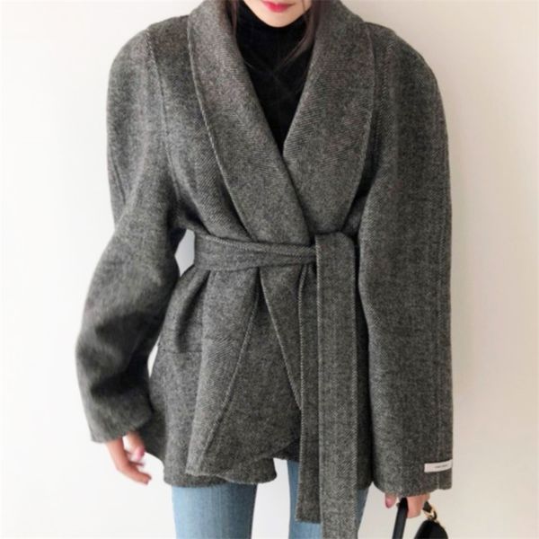 Il cappotto di lana a vento maturo leggero ed elegante coreano chic autunnale è più sottile con pizzo arruffato da donna GX1251 210507