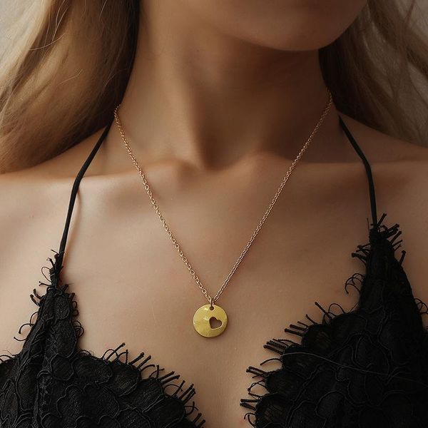 

pendant necklaces simple out hollow heart-shaped metal necklace romantic women's gold chain accessories charming party jewelry gift, Silver